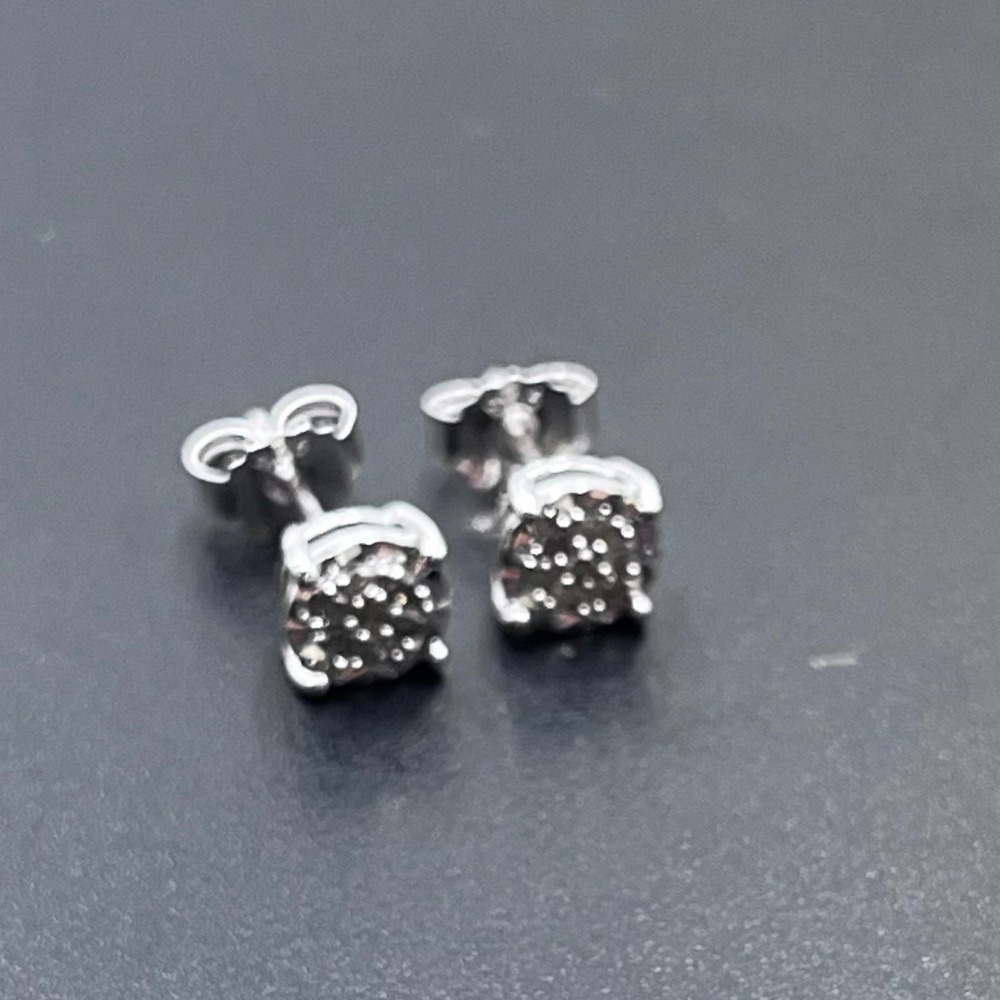 Designer Sterling silver 925 Natural Diamond Cluster Prong Set Stud Earrings